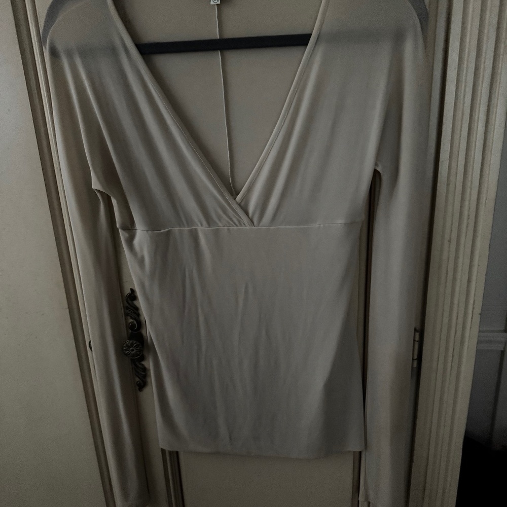 Beautiful cream color top by Gianfranco. Size 44